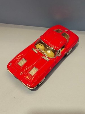 1/36 Chevrolet Corvette Stingray 1963 Red Kinsmart