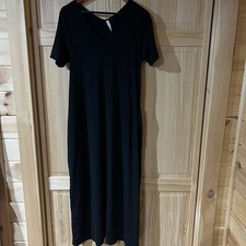 Zenana Black V-Neck Short Sleeve Maxi Dress With Pockets Size Medium