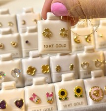 10k Gold Three Leaf Heart Clover Stud Earring...