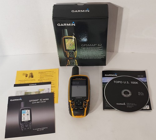 Garmin GPSmap 62 Handheld Navigator with Box, Manual, TOPO Disc Bundle - Tested
