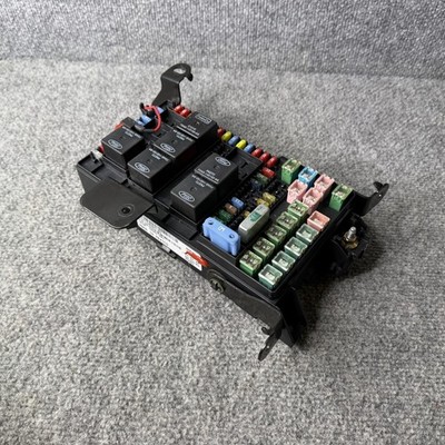FORD F-250 F-350 OEM FRONT SAM FUSE BOX RELAY FUSES ASPEN BLOCK 2003-2004