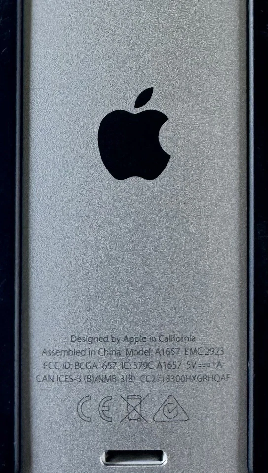 Apple Magic Mouse Inalámbrico Recargable Plateado (Blanco) - Solo Mouse Foto 3 de 4