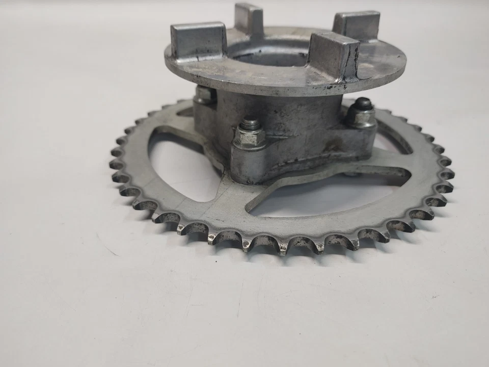 Piñón de cubo de rueda trasera Suzuki GZ250 GZ 250 1999 64610-38300 Foto 4 de 4