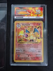 Charizard 4/102 Celebrations Classic Collection Holo