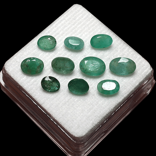 Lote de 10 piedras preciosas de corte facetado ovalado de 6 mm-8 mm esmeralda natural sin tratar de Zambia - Imagen 4 de 12