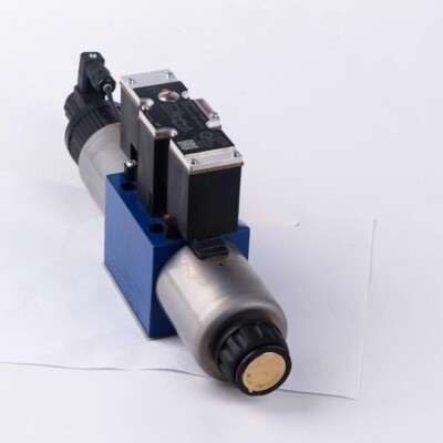 Rexroth valve R900927231 4WREE10E50-23/G24K31/A1V