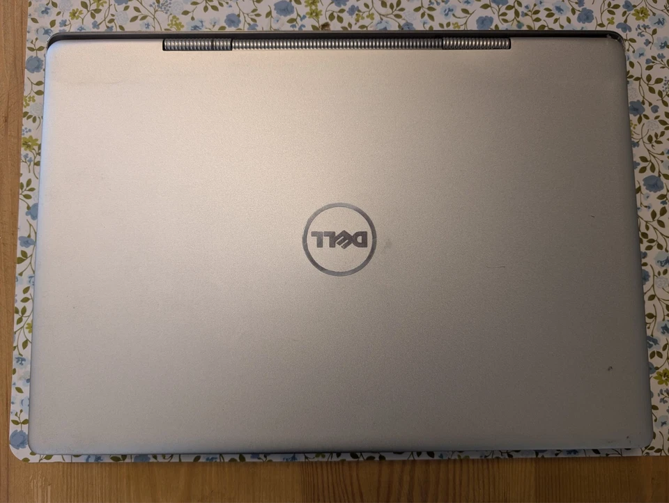 Dell XPS 14Z laptop - Bild 2 von 4