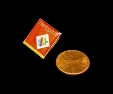 Preços baixos em Pin do logotipo da Apple em Manuais e