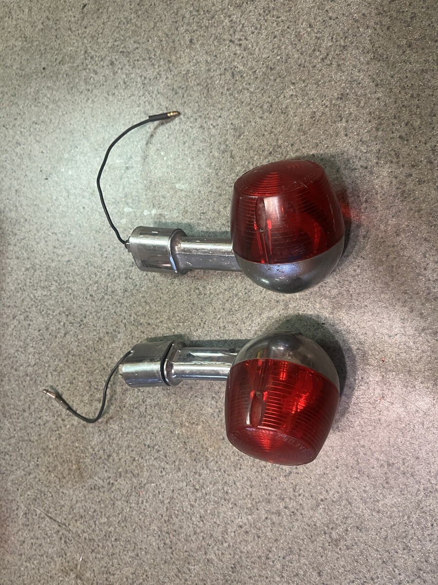 1970-1972 Yamaha R5 DS7 Blinkers Turn Signal Rear OEM 278-83330-76