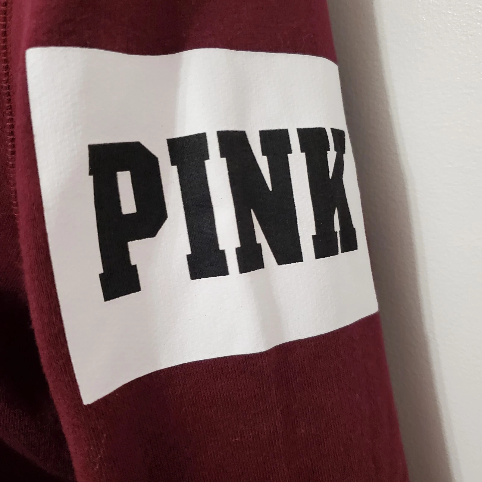 UNDERCOVER Felpa con cappuccio maglione Victoria Secret rosa perfetto preparazione cane prugna comoda