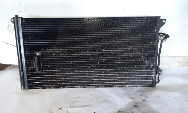 Condensador aire acondicionado audi q7 07-15 Foto 3 de 4