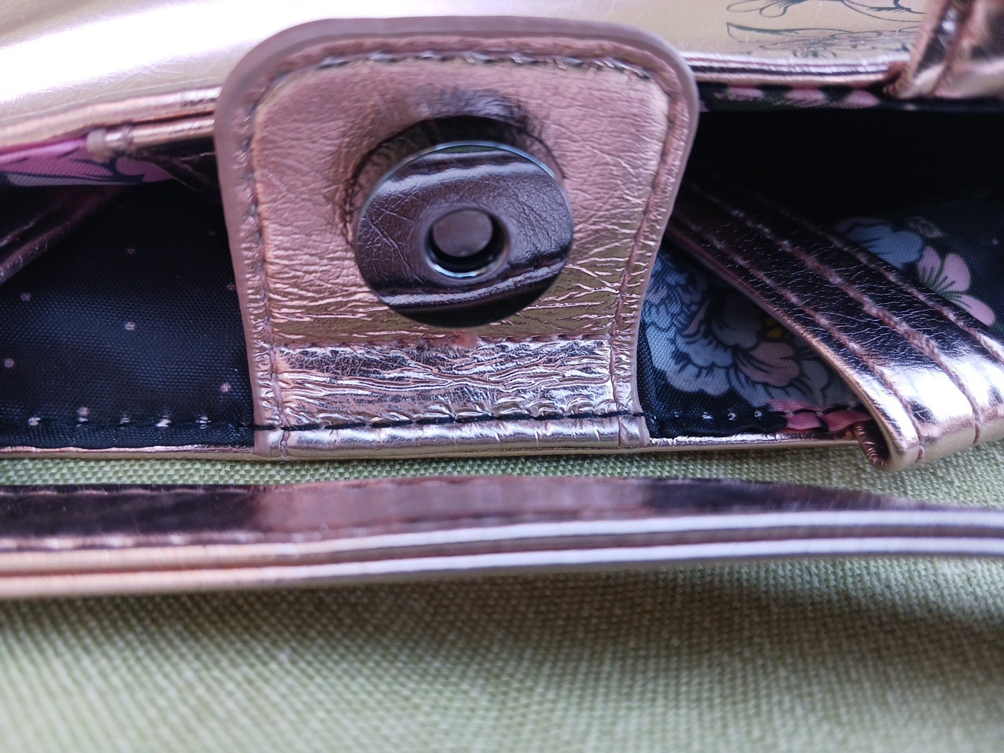 Danielle Nicole? 60th Anniversary Gold Sleeping B… - image 14