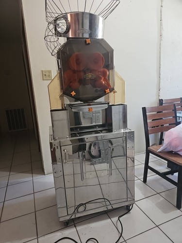 very nice CITROCASA 8000XB Commercial Orange Juicer Press