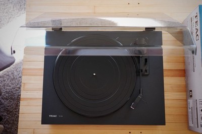 TEAC TN 100 Turntable Record Player - Tested And Working