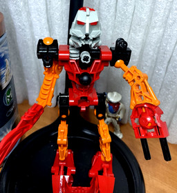 LEGO BIONICLE: Tahu (8534) ~ Complete W/ Canister and Instruction Manual