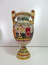 Vase amphore ancien porcelaine de CAPO DI MONTE XIXe personnages à l' antique