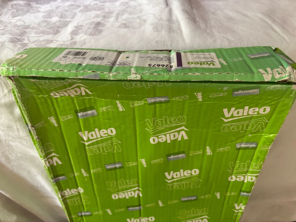 New 3 Piece Clutch Valeo 826675 fits Volvo C30,C70,S40,S80,V40,V50,V70,S40,BNIB - Image 3 of 4