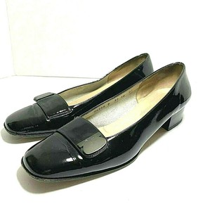 ferragamo shoes narrow width