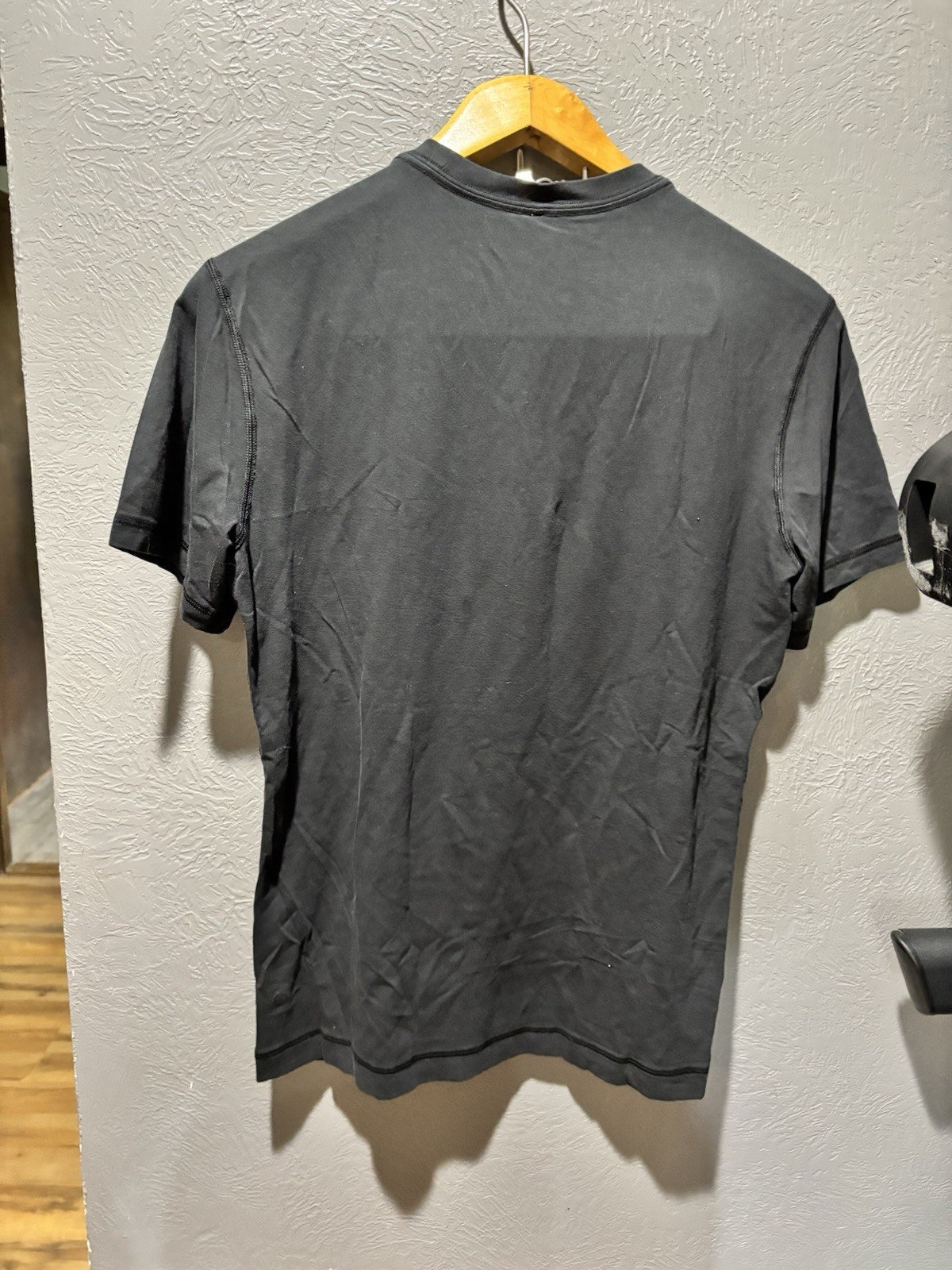 Lululemon Short sleeved basic essential tee size … - image 3
