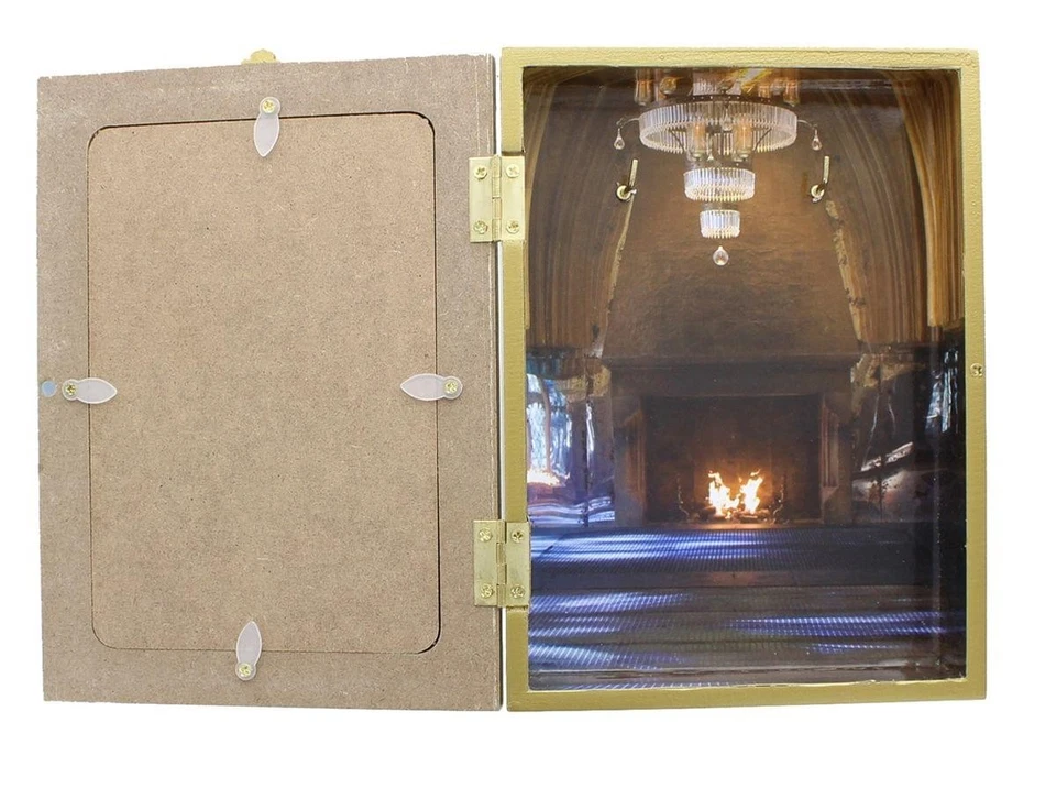 Harry Potter Ariana Dumbledore Secret Compartment Picture Frame - Image 2 of 3