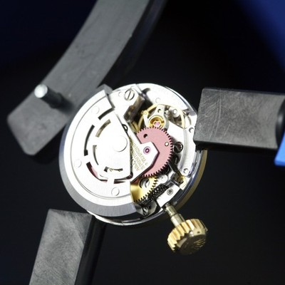 Rolex Datejust  Cal2030 28Jewels  Non Quickset Dia Index Automatic Movement    4