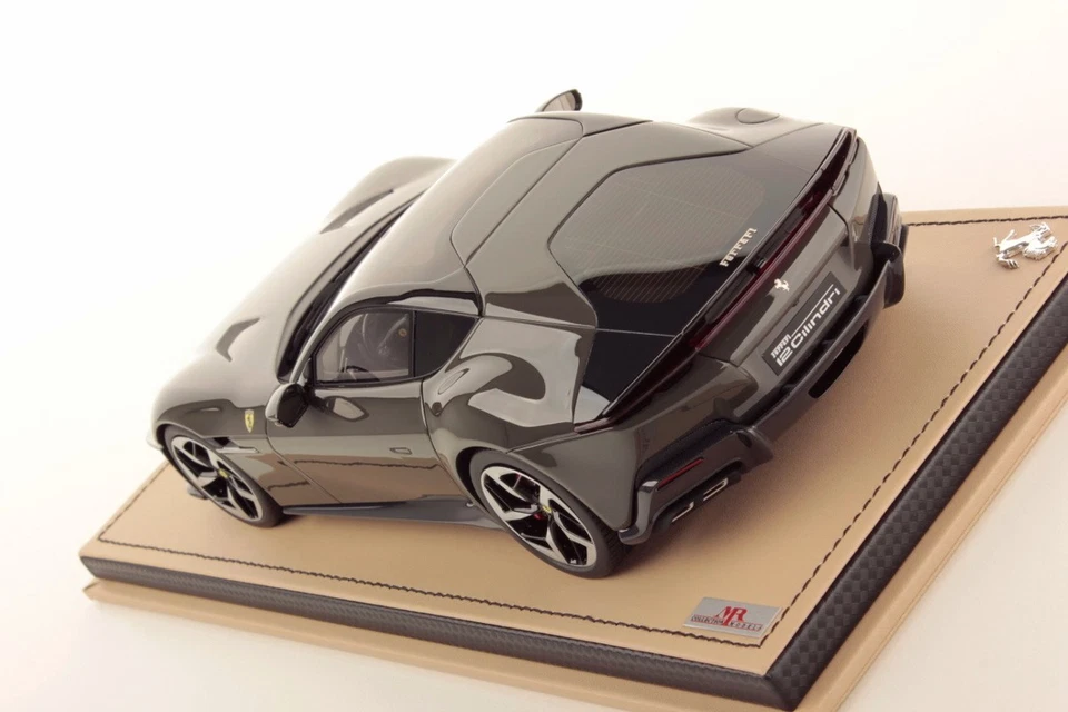 MR Collection Ferrari 12 Cilindri Grigio Scuro 792 1/18. FE043SE2 - Imagen 4 de 4