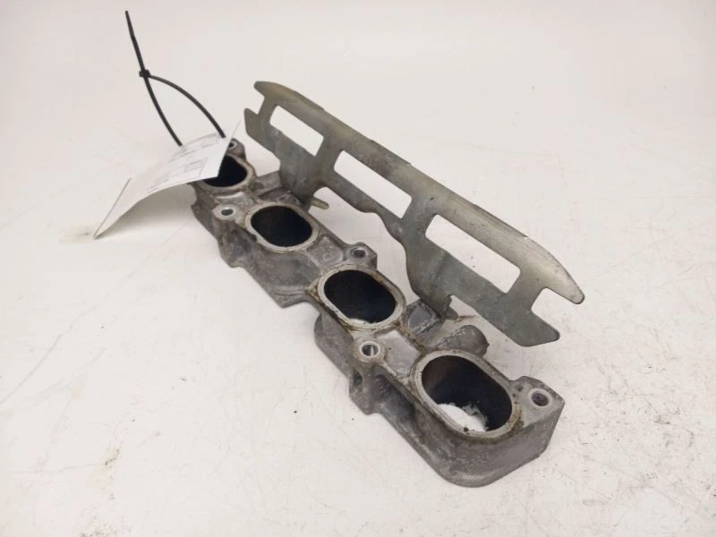 Nissan Rogue 2008-2015 colector de admisión inferior Foto 3 de 4