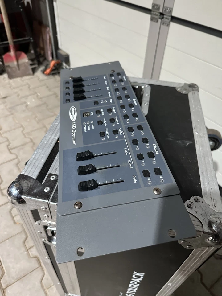Showtec LED Operator Controller Lichtpult DMX - Bild 2 von 4
