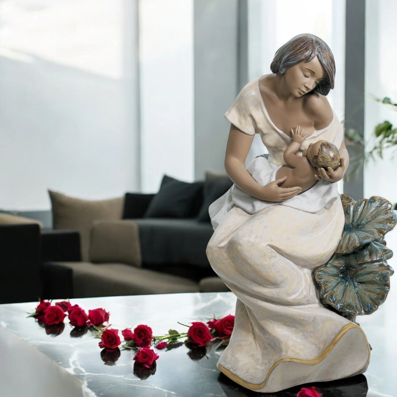 Lladro Beautiful Bond Mother Figurine - Thumbnail 5