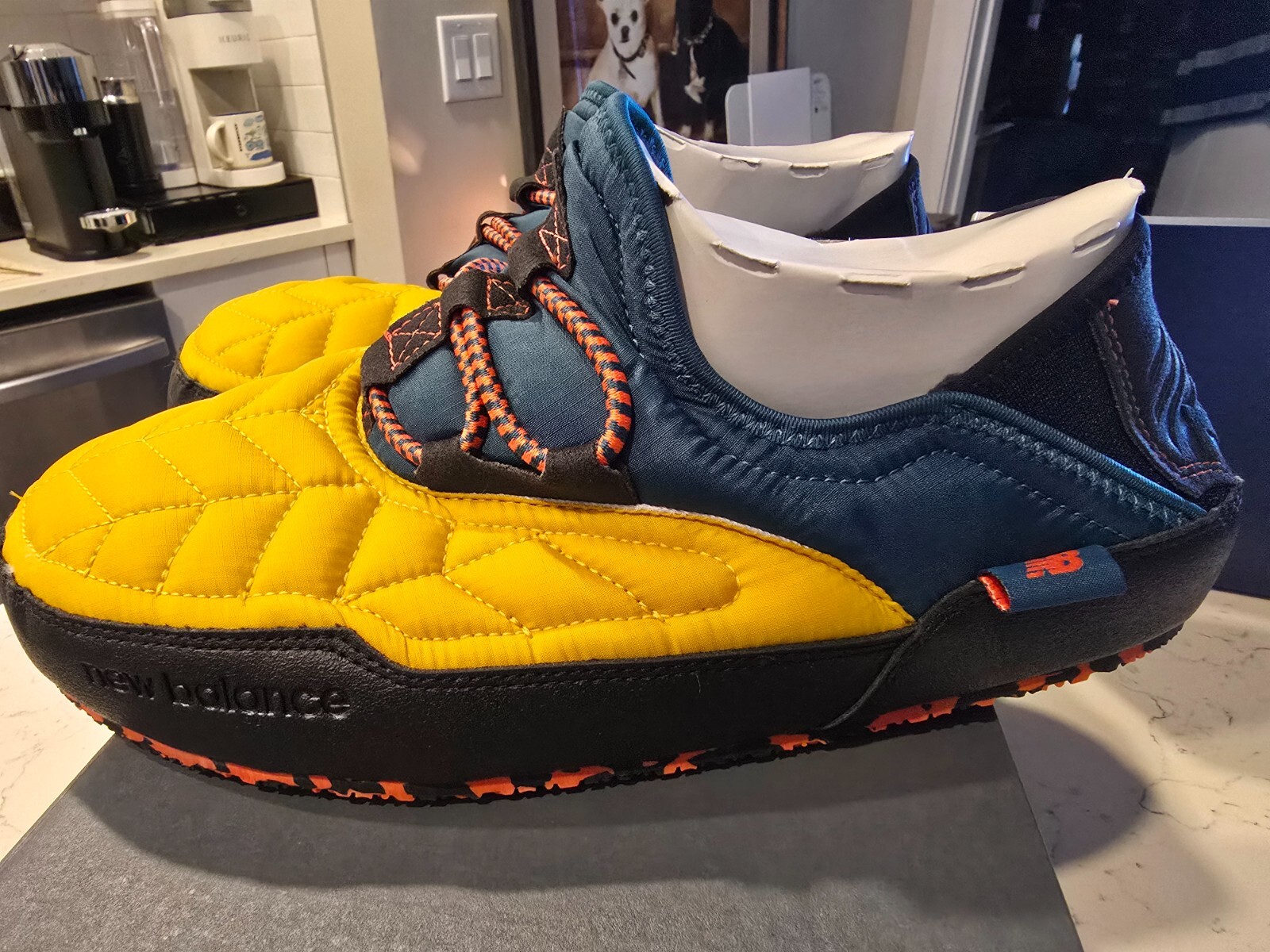 PANTOFOLA D’ORO New Balance Moc Mid Yellow SUFFMOCM2 CIABATTA DA SKATE SLIP ON DA UOMO TAGLIA 10