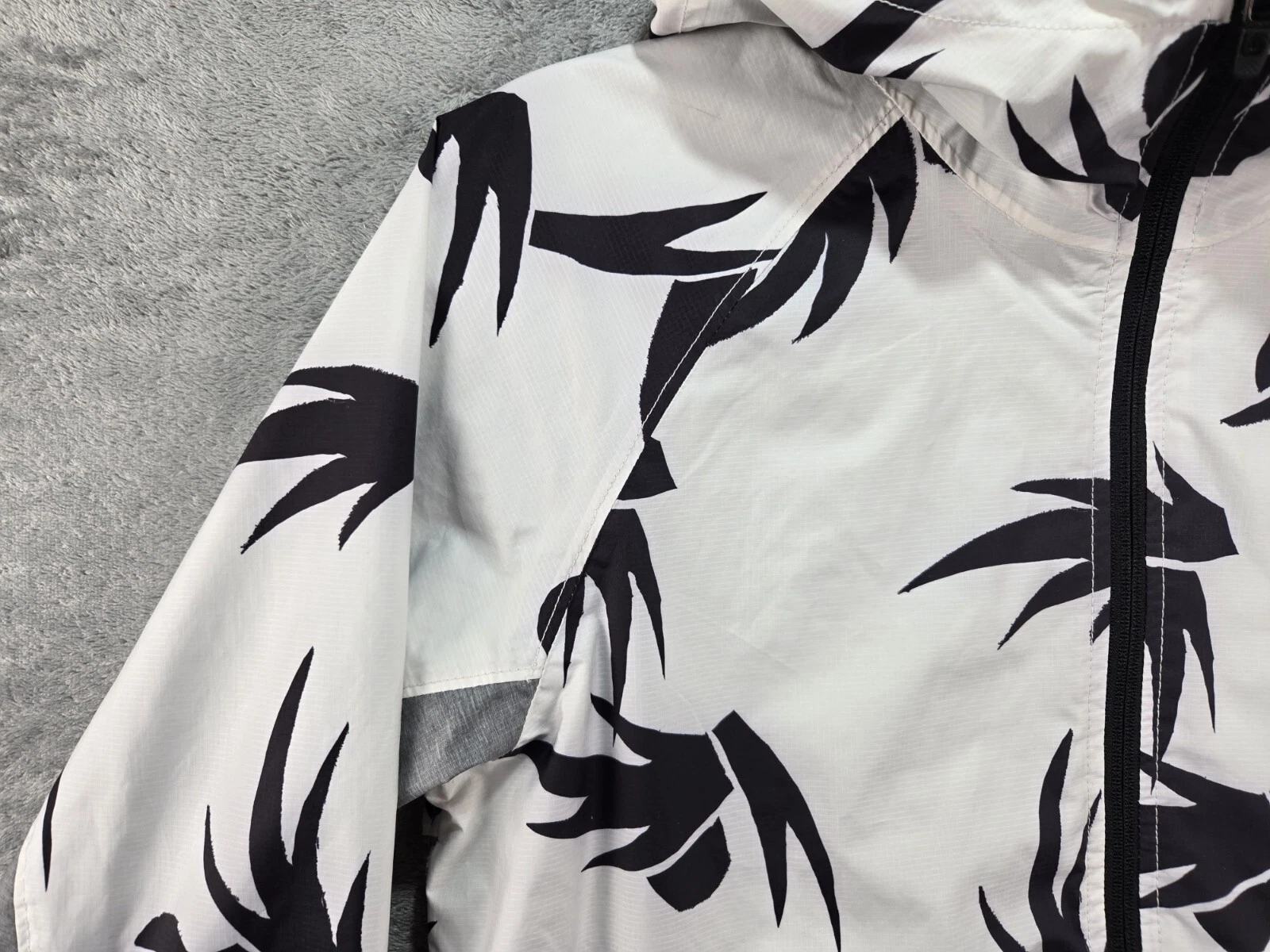burton berkley rain hooded modern floral jacket