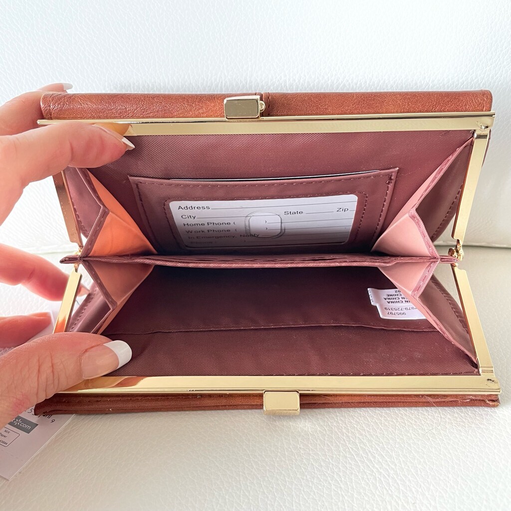 NWT gorgeous Camel tan Time and Tru Pu leather frame wallet with
