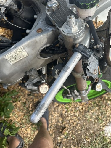 96 03 KAWASAKI NINJA ZX7 CARBURETORS will separate Please Read K111 - Picture 17 of 21