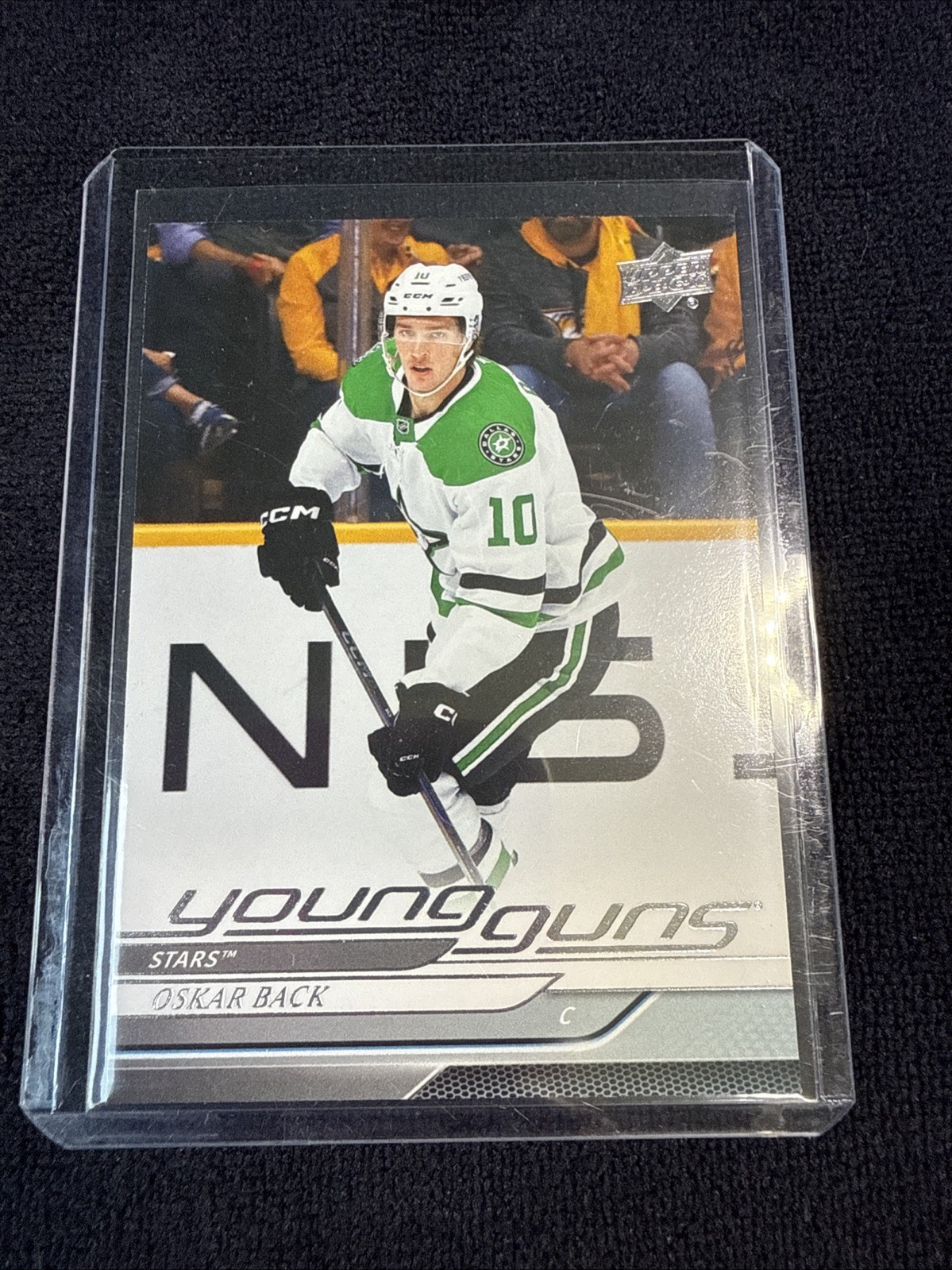 2024-25 Upper Deck Series 2 - Young Guns Oskar Back #465 (RC)