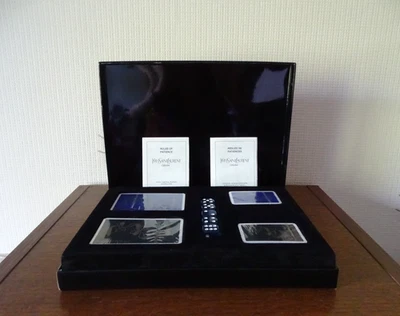 Coffret YVES ST LAURENT jeux de cartes et dés neuf sous blister + regles de jeu - Photo 1/4
