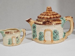 Vintage Majolica Japan Cottage/House Ware Ceramic Teapot and Creamer