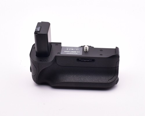 Promaster 8616 Vertical Control Power Grip for Sony A6500 (#8622) - Picture 4 of 11