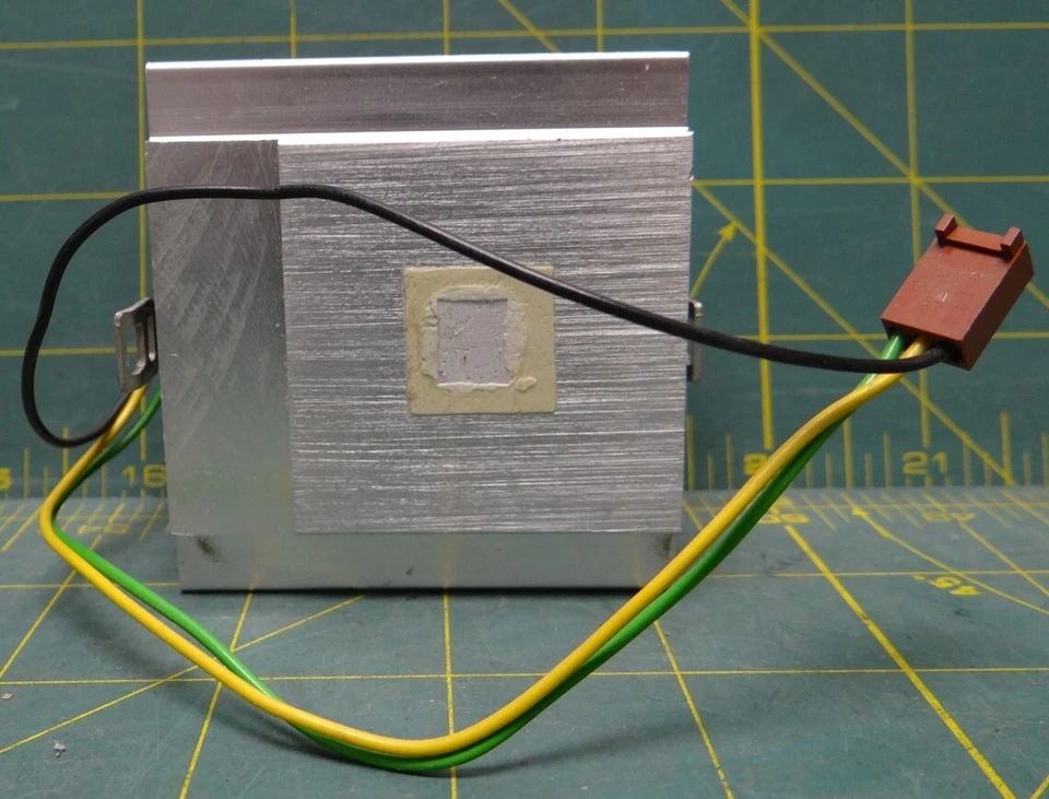 Intel A27760-001 109X7612H1086 DC12V 0.1A PAT Fan with Heatsink - Image 3 of 4