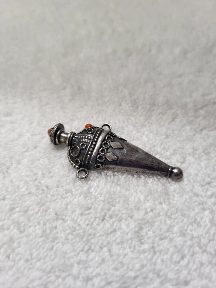 Antiguo colgante único de plata 935 kohl/botella de perfume con piedra de coral Francia Foto 3 de 4