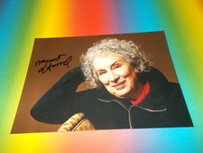 Margaret Atwood Literatur signed signiert Autogramm auf 20x28 Foto in person