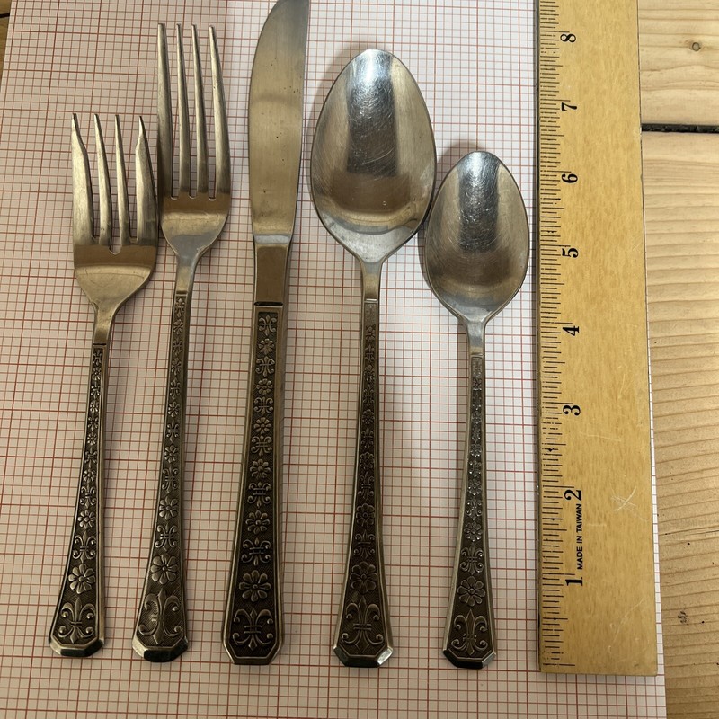 INTERPUR Florenz Stainless Flatware 5 Pc. PlaceSetting