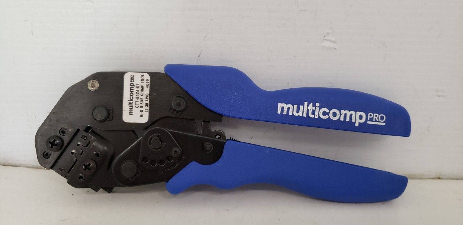 MULTICOMP CTT-8424-01 HAND CRIMP TOOL, BLUE MOULDED TEXTURED PLASTIC GRIPS, NIB