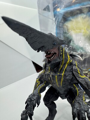 パシフィックリム KAJU KNIFEHEAD フィギュア 約25cm ［新品］ パシフィックリム KAJU KNIFEHEAD フィギュア 約25cm ［新品］
