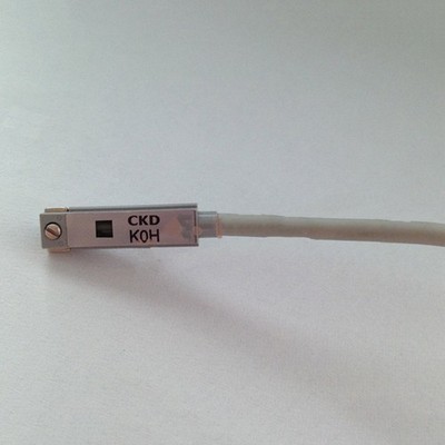 1PCS NEW CKD sensor magnetic switch SW-KOH SW-K0H   *cc