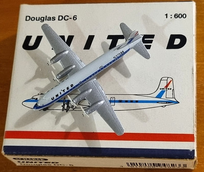 UNITED Airlines  . Douglas DC-6. Schabak #948/23. Scale  1:600 . Original Box.