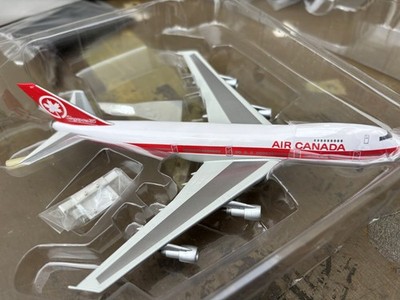 DRAGON PREMIER 1/400th SCALE (2 X ) DIE CAST AIR CANADA BOEING 747-200 L/E MODEL