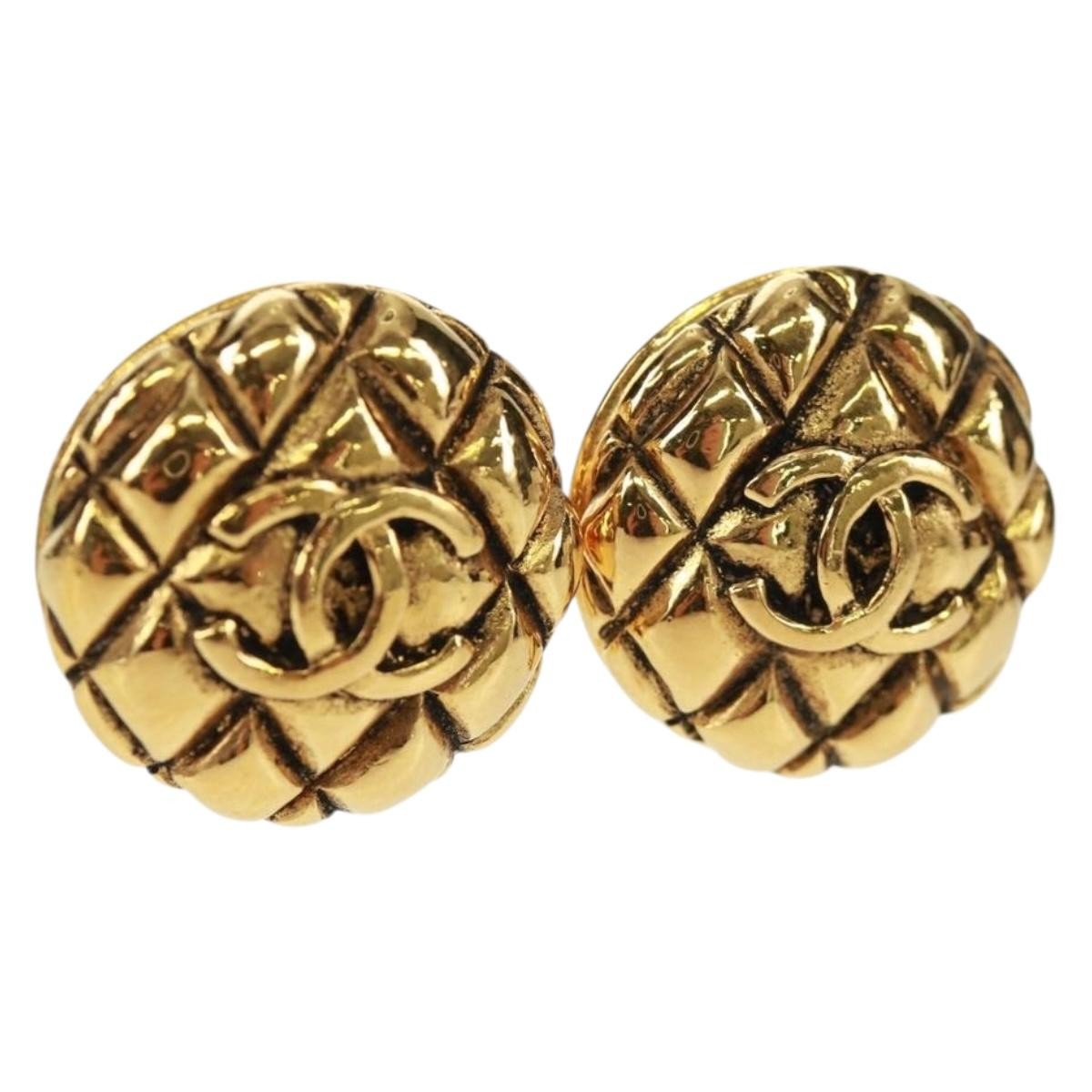 Chanel Vintage Cc Hoop Clip-On Earrings Metal Gold Metal Earrings Jewelry (Pre-Owned)