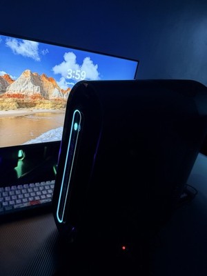 Dell Alienware Aurora Ryzen Edition Gaming PC Powerful Performanc with Monitor