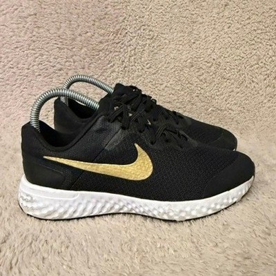 Nike Revolution 5 Kids Running Shoes Black Metallic Gold DN8207-002 Size 4.5Y