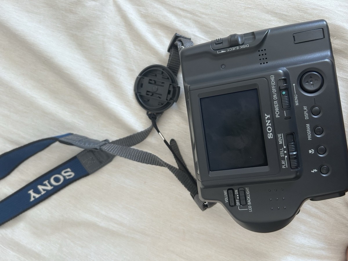 Sony Mavica MVC-FD90 1.6MP Digital Camera - Black for sale Sony Mavica MVC-FD90 1.6MP Digital Camera - Black for sale